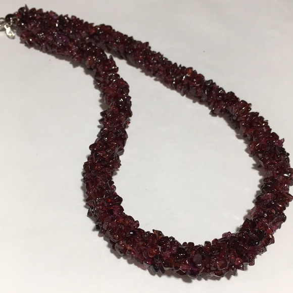 GEMS EN VOGUE GARNET ROUND NECKLACE - Picture 5 of 8
